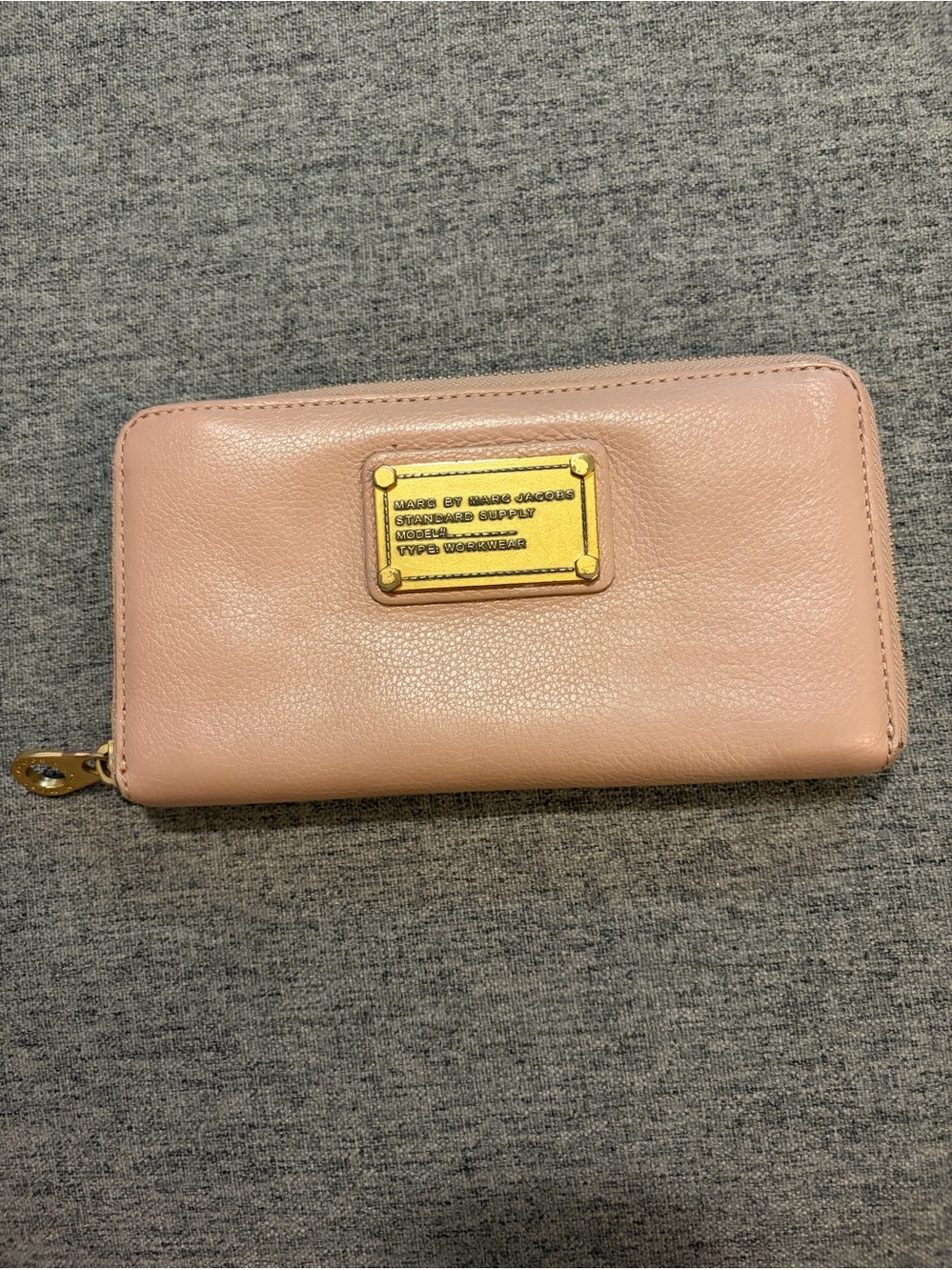 Marc by Marc Jacobs Standard Supply zip-around
